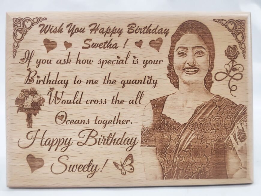 Mesmerizing Customized Wooden Photo Frame