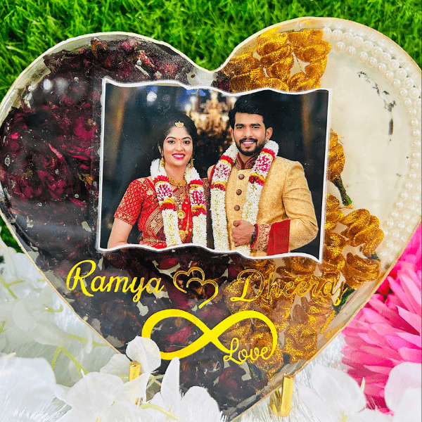 heart-resin-frame-1